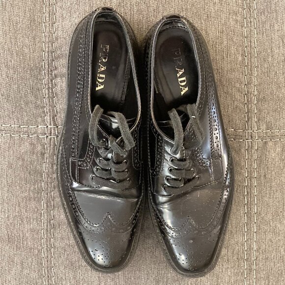 Prada Wingtip Platform Leather Oxford Platform Shoes, Black, Size 37 - Picture 2 of 10